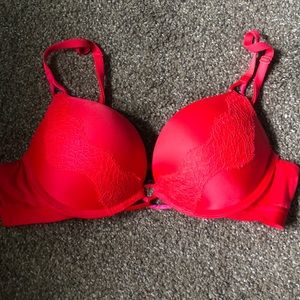 victoria’s secret bombshell push up bra 34A